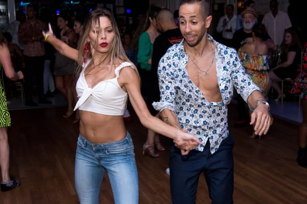 Dy.Clan Dance Studios - Salsa On2